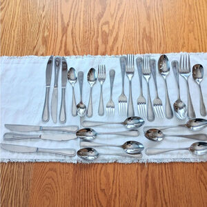 27 Pieces Oneida Stainless Steel Beaded Rounded Tip Flatware Serving Fork Spoon